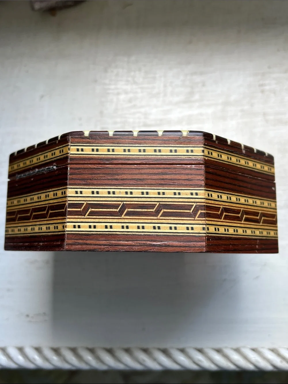 🟡 Miguel Laguna Vintage Handcrafted Octagonal Inlay Wood Jewelry Box Taracea